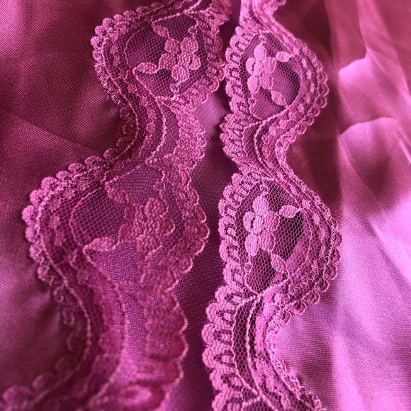 Fredericks of Hollywood pink silk slip - Picture 2 of 6